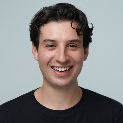 André