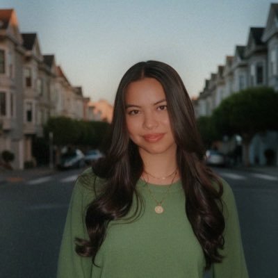 sophia dew